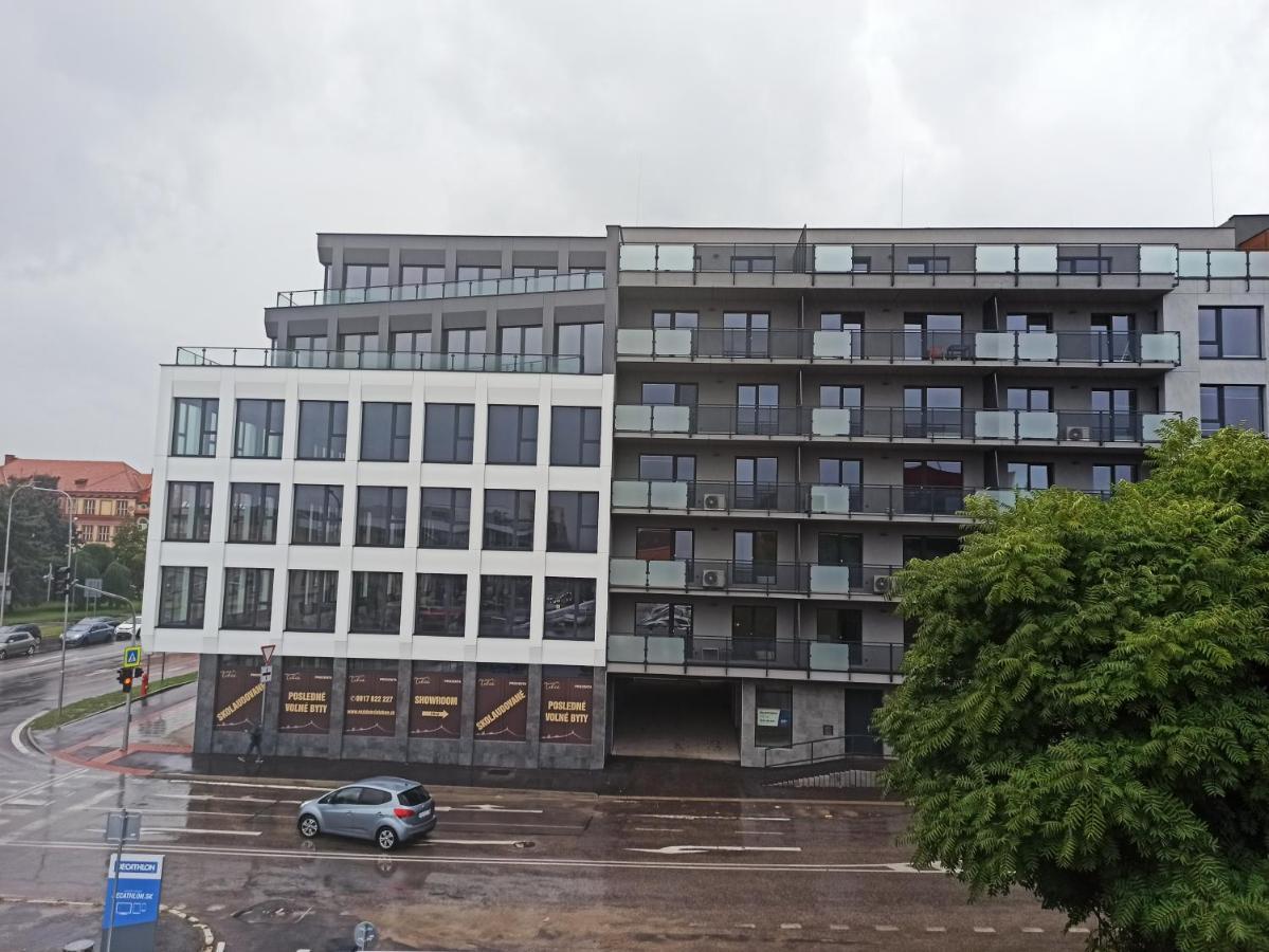Taban Halifax Apartment - City Center & Free Parking Nitra Eksteriør billede